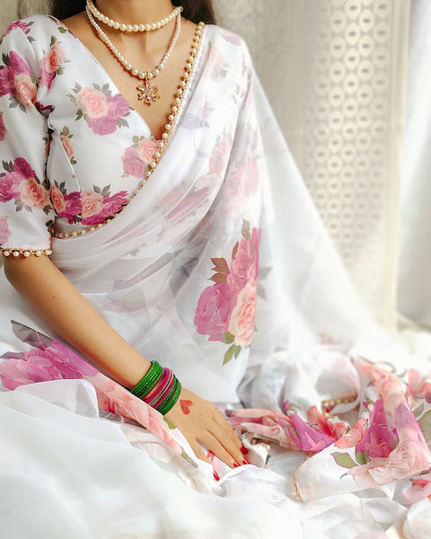 Beautiful Georgette Saree With Printed Work & Pearl Lace Border Work.