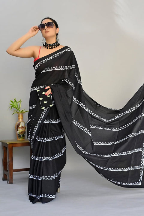 SAREE WITH SUPERB DIGITAL PRINT SAREE WITH DIGITAL PRINT BLOUCE FOR PARTY WEAR