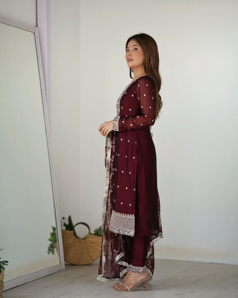 EMBROIDERY SEQUENCE AND THREAD WORK STRAIGHT FIT KURTA WITH DUPPTA SET