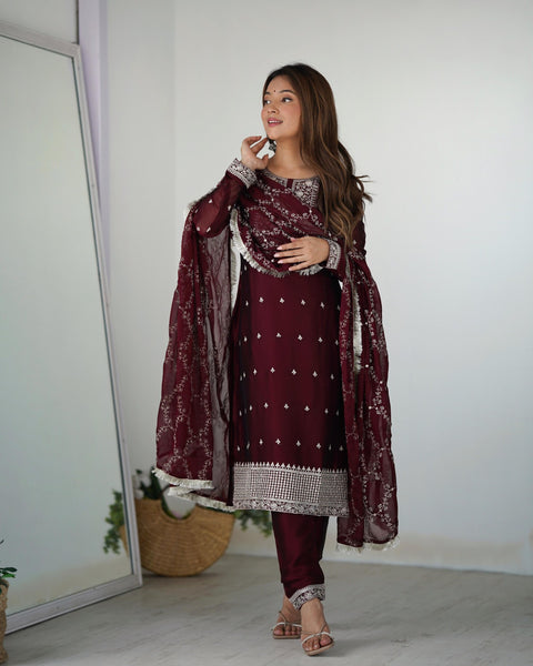 EMBROIDERY SEQUENCE AND THREAD WORK STRAIGHT FIT KURTA WITH DUPPTA SET