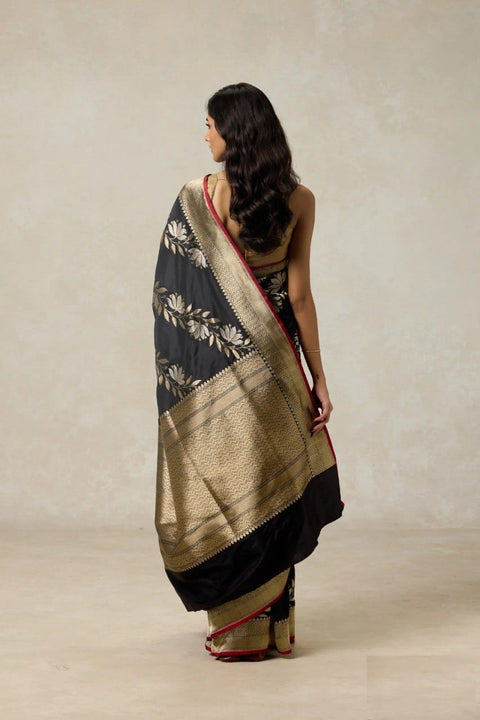 Black & Golden Silk Blend Woven Design Kanjeevaram Saree