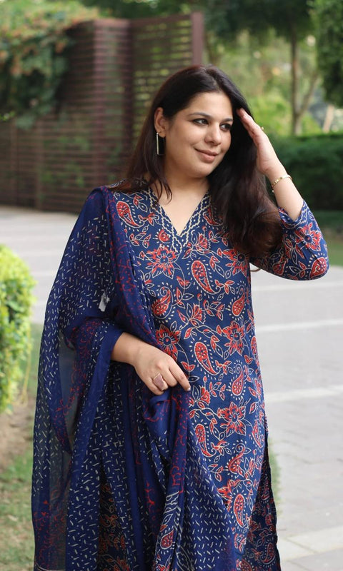 Women's Cotton Blend Straight Printed Kurta with Pant & Dupatta