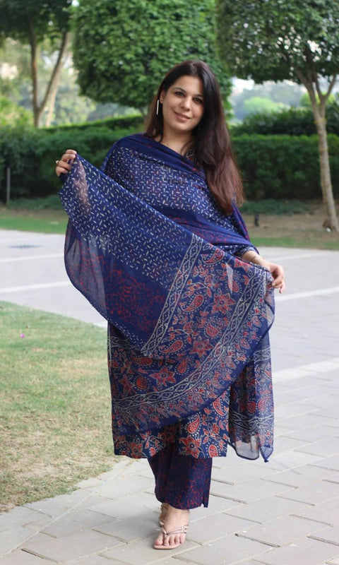 Women's Cotton Blend Straight Printed Kurta with Pant & Dupatta