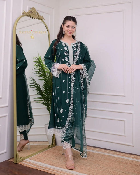 NEW DESIGNER HEAVY FUAX GEORGETTE DIGITAL PRINT HAND WORK SUIT