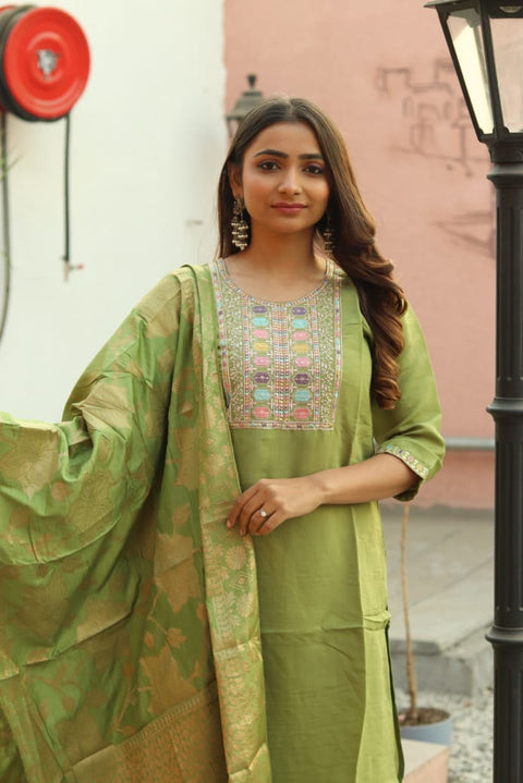 women Heavy Roman Silk fabric  straight kurta trousers with dupatta