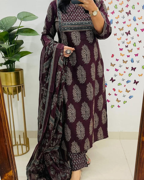 Designer Farida Gupta Pattern Cotton Suit