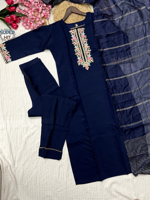 Embroidered Kurti With Pants & Zari Jacquard Dupatta