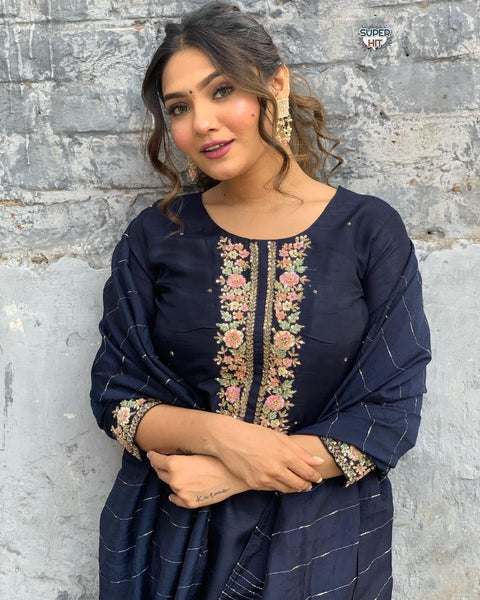 Embroidered Kurti With Pants & Zari Jacquard Dupatta