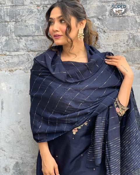 Embroidered Kurti With Pants & Zari Jacquard Dupatta