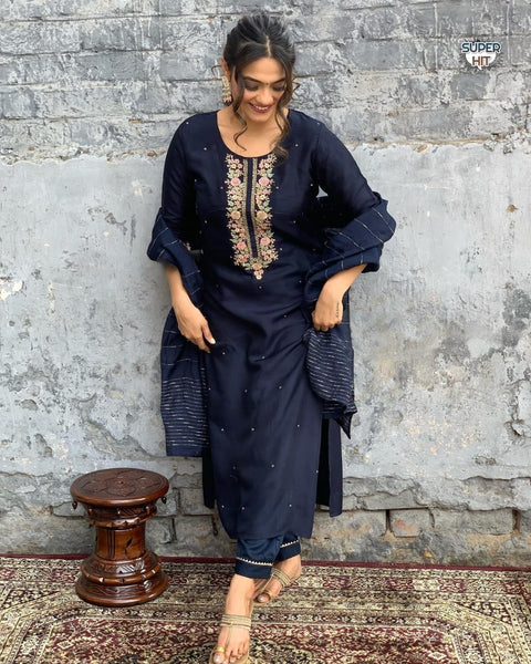 Embroidered Kurti With Pants & Zari Jacquard Dupatta