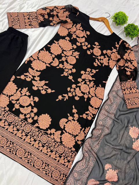 Cotton Blend Straight Printed Kurti with Pant & Dupatta