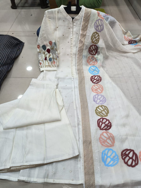 PREMIUM DESIGNS KURTI WITH PALAZZO AND DUPATTA SET