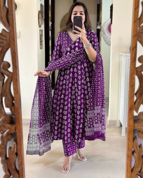 Rayon Aliya Cut Kurti Pant and Dupatta Suit