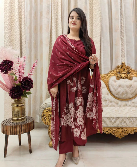 New letest and trendy designer and printed kurti set with dupatta