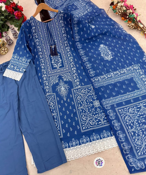Pakistani Suit Heavy Work Design