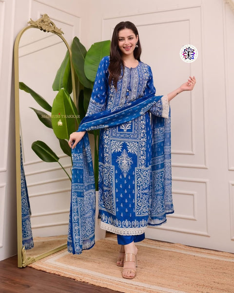 Pakistani Suit Heavy Work Design