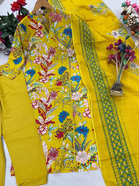 Beautiful cotton straight suit in beautiful amazing print Premium quality Beautiful kurtis