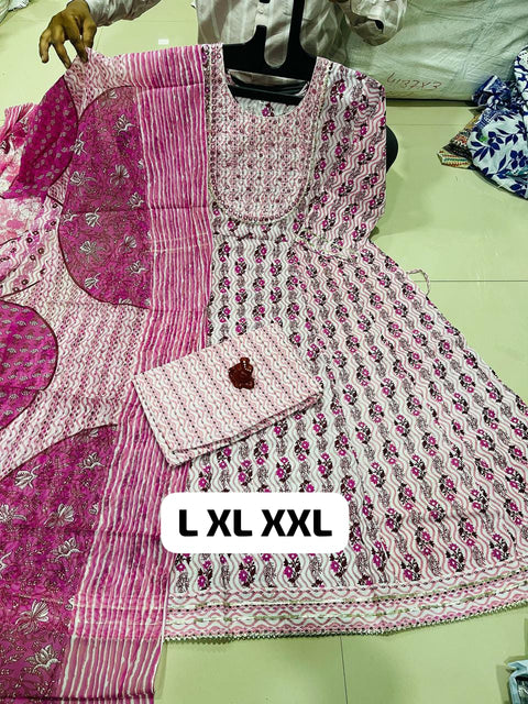 Nayra Cut Kurti Pant With Dupatta Suit