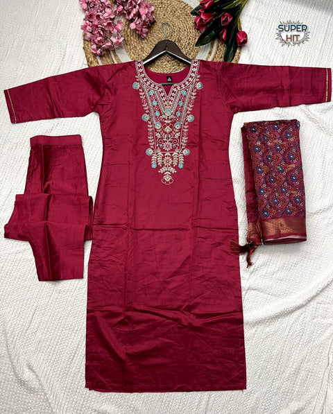 Maroon Pakistani Style Kurti suit