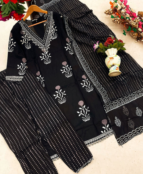 Rayon Printed Women Kurti Suit With Golden Patta Dupatta