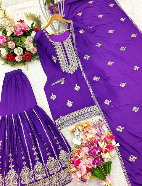 PRESENTING NEW PARTY WERE BEAUTIFUL HEAVY EMBROIDERY WORK