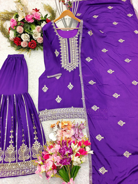 PRESENTING NEW PARTY WERE BEAUTIFUL HEAVY EMBROIDERY WORK