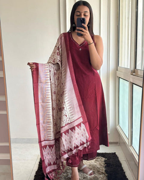 RAKOON Embroidered Kurti, Trouser/Pant & Dupatta Suit