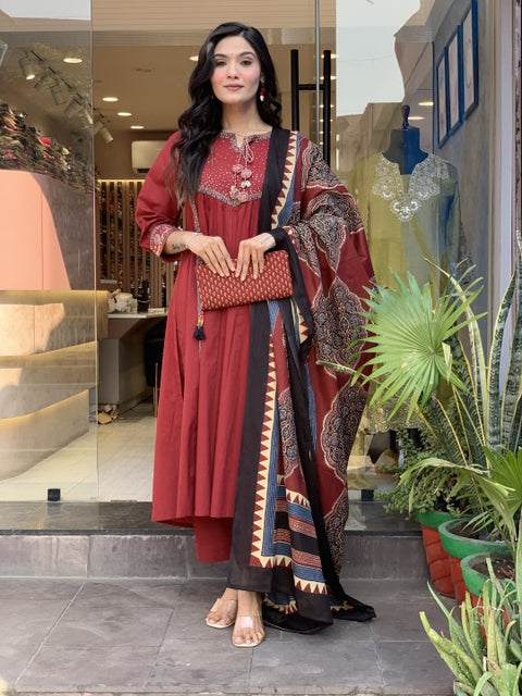Elegant Cotton Blend Printed Kurti  Pant with Dupatta Suit