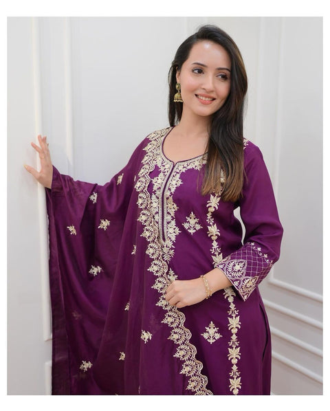 Affordable Trendy Party Wear Chinnnon Silk Suit