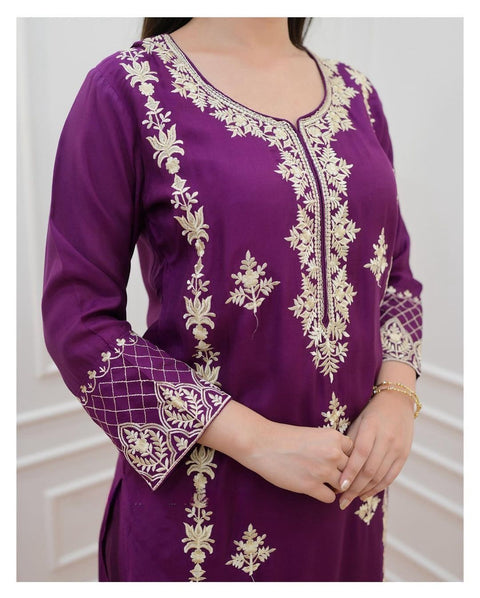 Affordable Trendy Party Wear Chinnnon Silk Suit