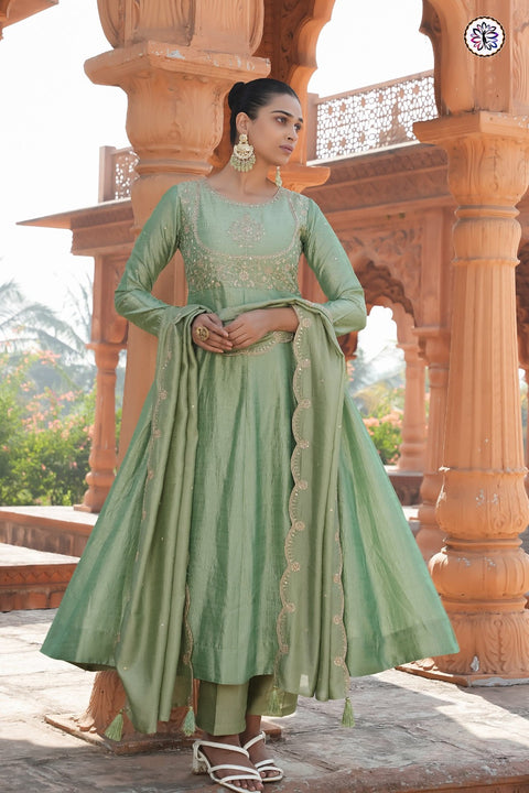 beautiful Ethnic georgette gowns with Embroidered Georgette Dupatta