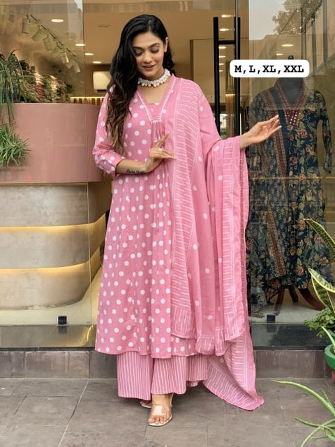 Mughal print mulmul cotton kurti with Pant Dupatta..