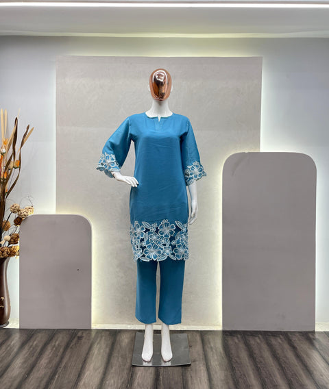 Heavy Embroidered Work Pakistani Kurti With Pant suit