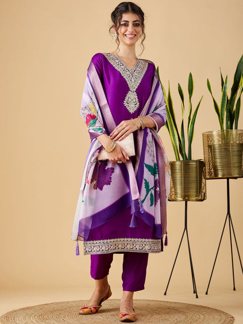 Exquisite Golden Work Embroidered Kurti-Pant Set with Orgenja Dupatta