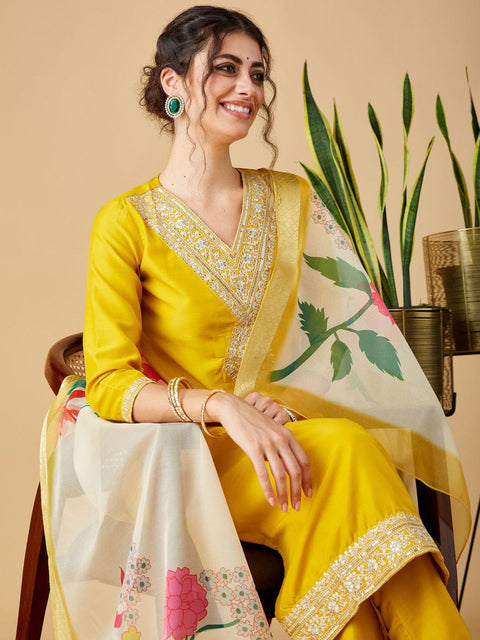 Exquisite Golden Work Embroidered Kurti-Pant Set with Orgenja Dupatta
