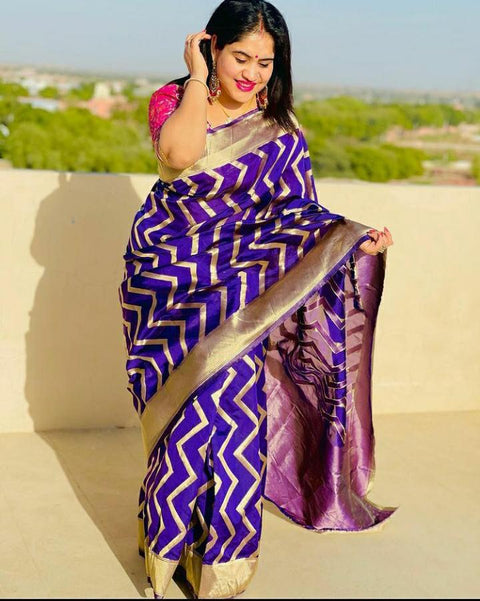 Fashion Womens Jacquard Banarasi Silk Heavy Stripe Leheriya Printed And Heavy Border Party Wedding Saree