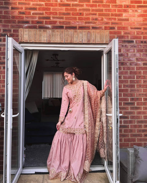 New Đěsigner Party Wear Look Top Plazzo & Dupatta suit
