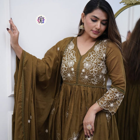 Cotton Kurti Pant Set with Mul Mul Dupatta & Embroidery Work