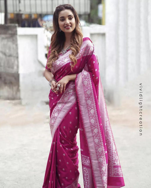 BEAUTIFUL RICH PALLU & JACQUARD WORK ON ALL OVER THE SAREE