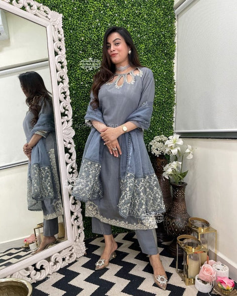 New Designer Party Wear Look Fany Heavy Faux Georgette Suit