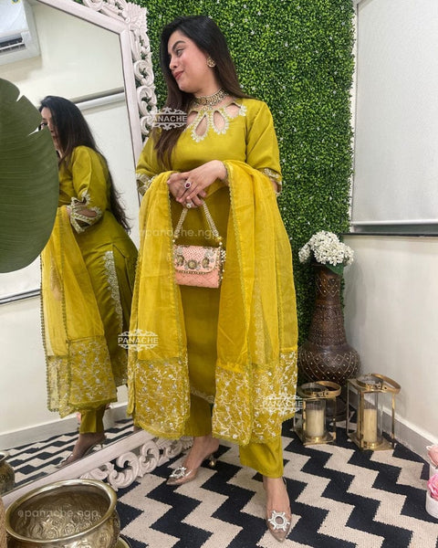 New Designer Party Wear Look Fany Heavy Faux Georgette Suit