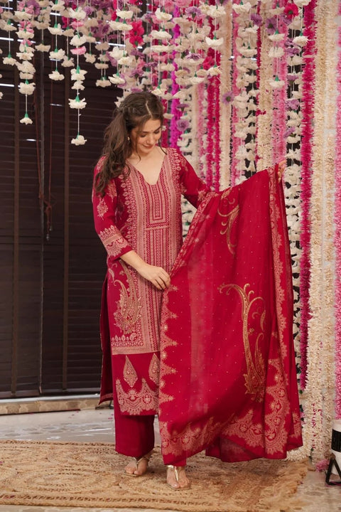 Straight cut or A-line silhouette with a simple and elegant design