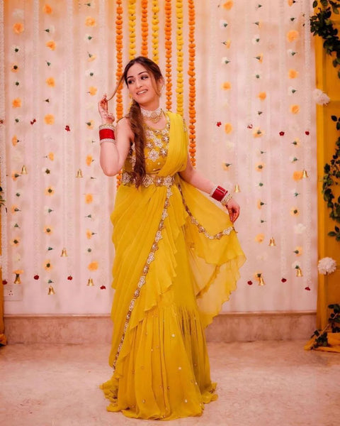 Designer Party Wear Lahenga Saree With Stitched Blouse And Also Belt Free.