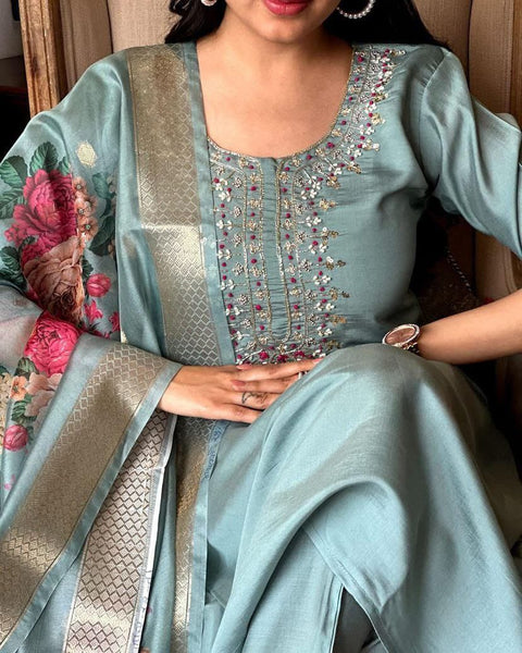 Embroidered Kurti pent  With Printed Dupatta