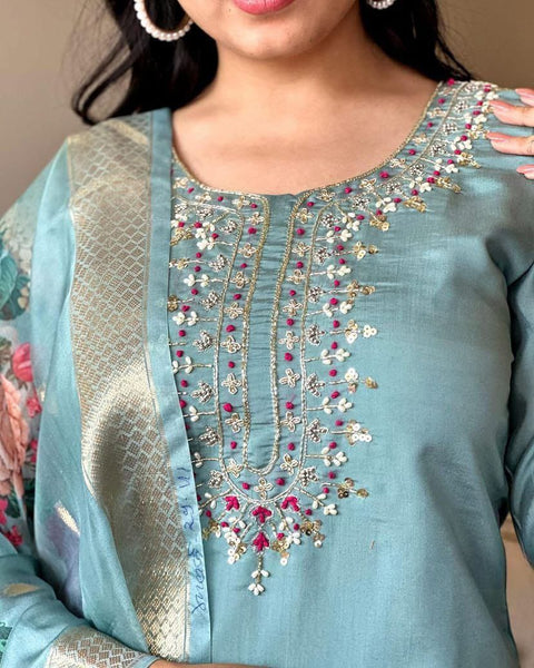 Embroidered Kurti pent  With Printed Dupatta