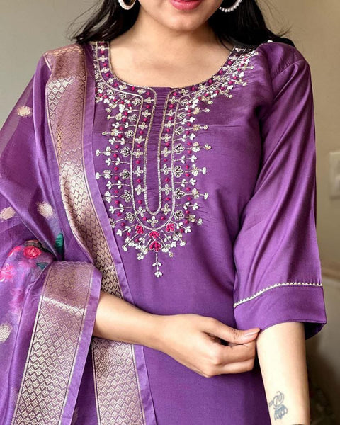 Embroidered Kurti pent  With Printed Dupatta
