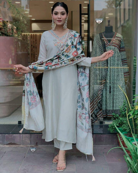 Embroidery Viscose Chanderi Kurti And Pant With Lagdi Satin dupatta