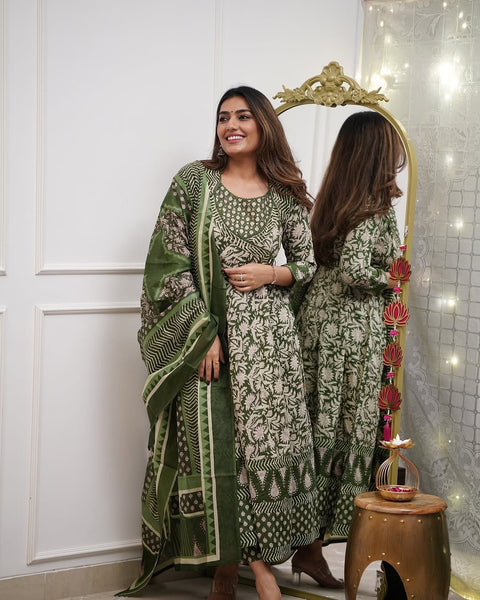 HEAVY COTTON ANARKALI SALWAR SUIT