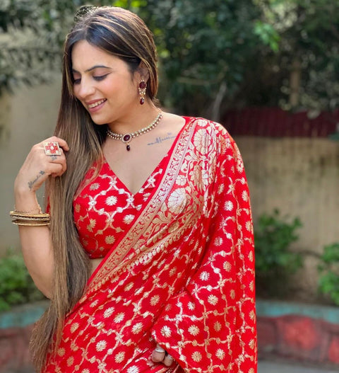 Viscose Georgette Jacquard Butti saree