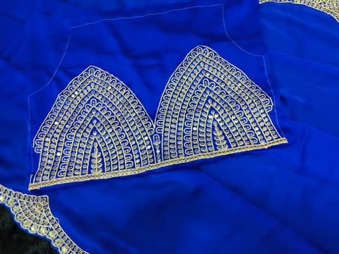 Stylish Golden Tissue Silk Saree with Rich Pallu & Trendy Lace Detailing